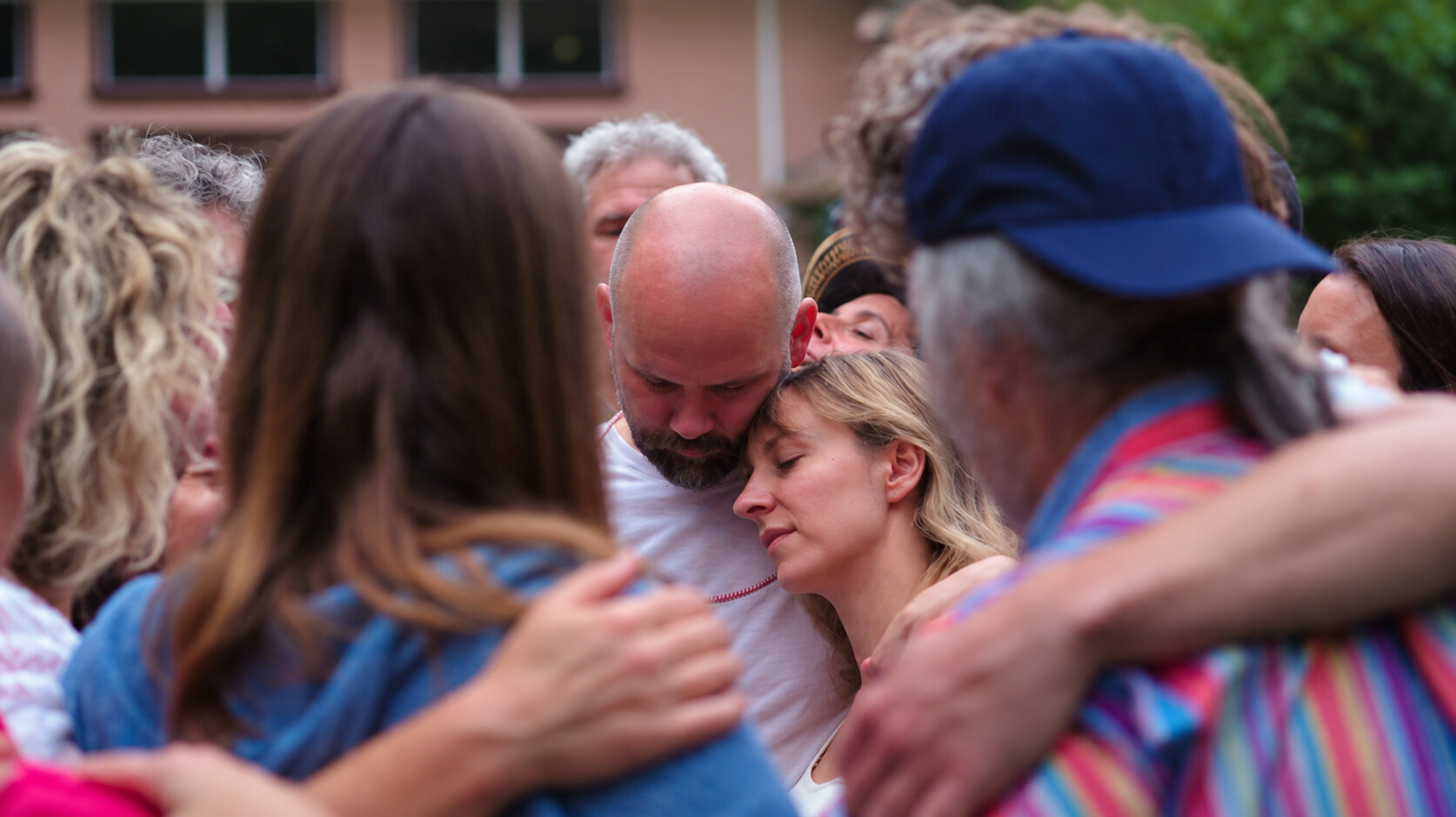 A moment of connection at a Heartfield gathering